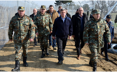 Gjorge Ivanov vizitoi forcat e sigurisë në kufirin mes Maqedonisë dhe Greqisë