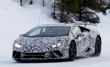 Huracan Superlaggera, kapet duke u testuar në terrenin me borë (Foto)