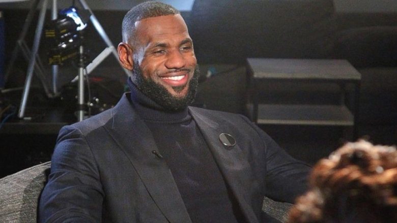 LeBron ndihet ‘i përulur’ që për të dytën herë në karrierë shpallet më i miri nga SI