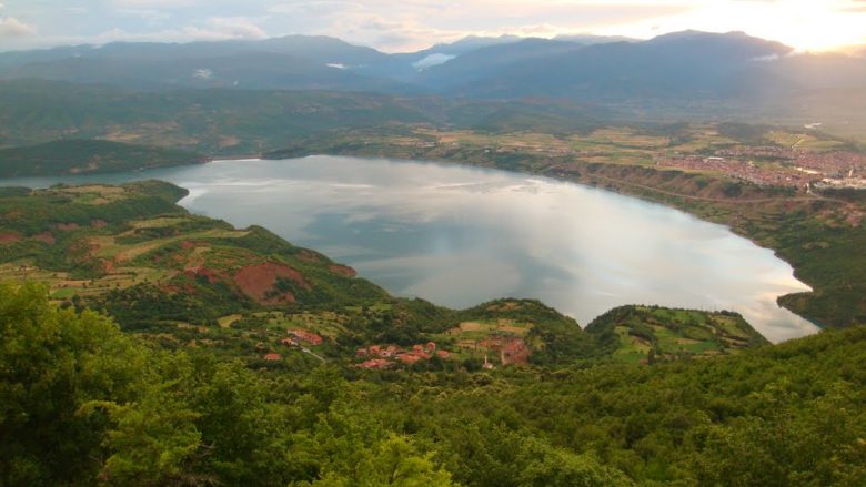 Liqeni i Dibrës shpëtoi nga katastrofa ekologjike