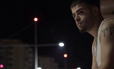 Noizy “e ngacmon” Rihannën në Instagram (Foto)