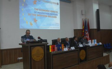 Në Universitetin e Tetovës u organizua konferencë për efektet e migrimit në ekonomi