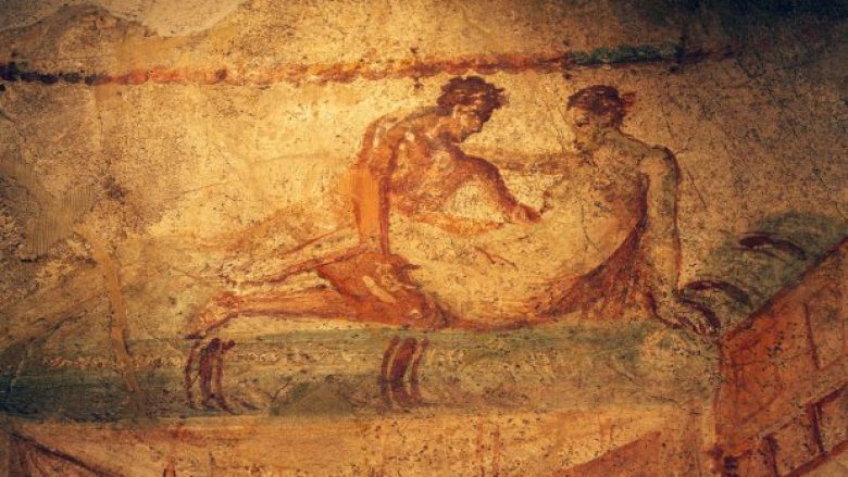 Vizatimet erotike në mure, tregojnë një anë tjetër të Pompeit (Foto)