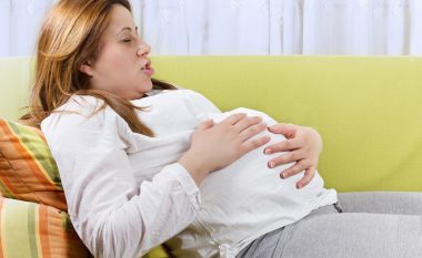 Si ta evitoni thartirën e shtuar gjatë shtatzënisë?
