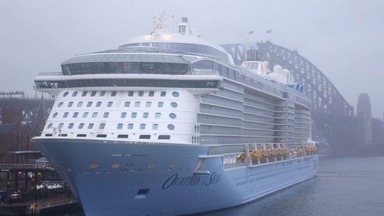 ‘Qyteti lundrues’: Brenda anijes më spektakolare në botë (Foto)