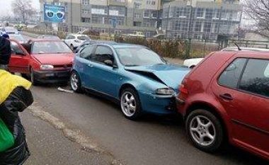 Aksident zinxhiror në afërsi të universitetit “Ukshin Hoti” në Prizren (Foto)