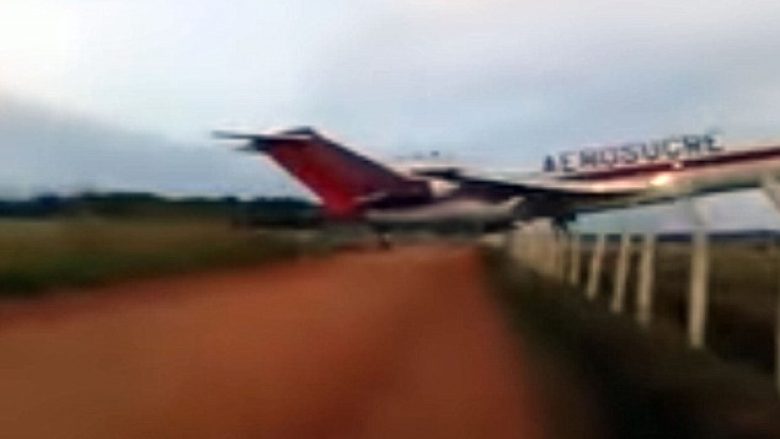 Aeroplani huq pistën, pesë të vdekur si pasojë e aksidentit (Video)