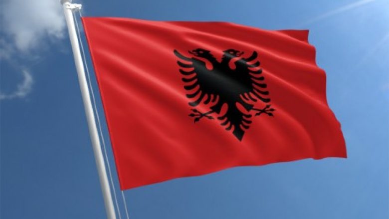 Foreign Affairs: Për paqe në Ballkan duhet krijuar Shqipëria e Madhe, Serbia dhe Kroacia