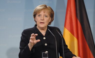 Merkel: Vlerat tona janë më të forta nga terrorizmi