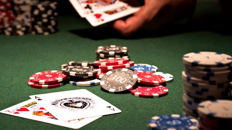 Policia arreston edhe tetë persona për organizim të bixhozit të paligjshëm