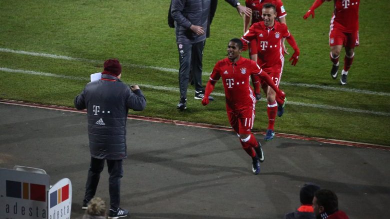 Bayern vazhdon me fitore, rikthen primatin në Bundesliga (Video)