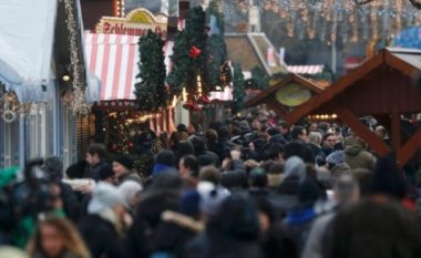 Pas sulmit, rihapet tregu i Krishtlindjes në Berlin