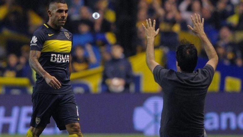Carlos Tevezit i luten të mos largohet prej Boca Juniors (Video)