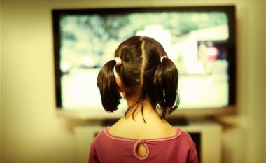 Shok në Francë, vajza 5 vjeçe vdes e shtypur nga televizori