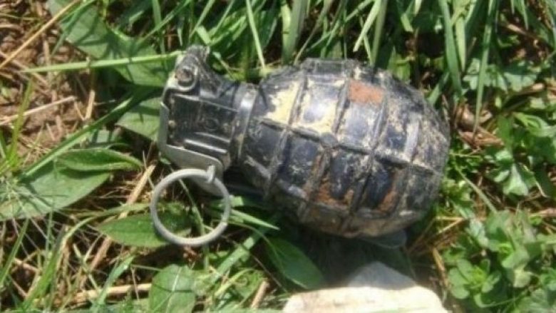 Gjenden katër granata dore në një fushë në Matiqan