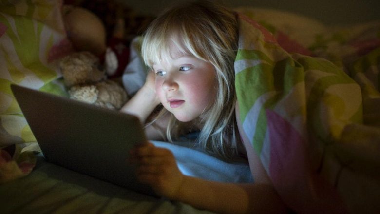 Pse fëmijët nuk duhet të qëndrojnë zgjuar deri vonë?