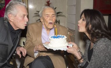 Kirk Douglas feston 100 vjetorin e lindjes