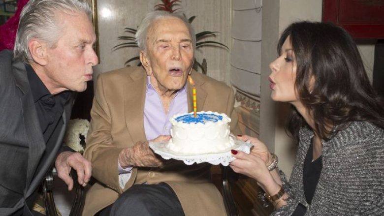Kirk Douglas feston 100 vjetorin e lindjes