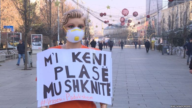 Ministritë s’pranojnë fajin për ndotje (Video)