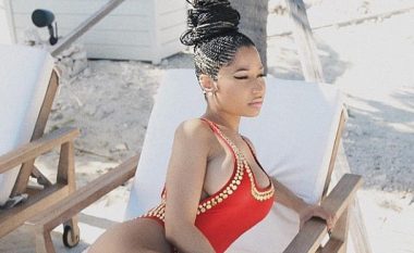 Nicki Minaj e bën dimrin – verë me fotot e nxehta (Foto)