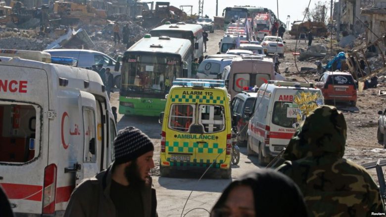 Rreth 350 persona evakuohen nga Alepo lindore