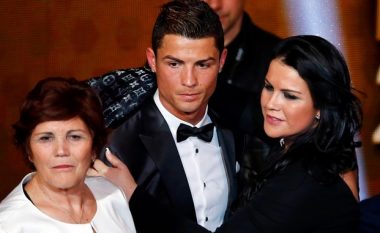 Ronaldo nuk i flet më motrës pasi bëri seks me të dashurin në krevatin e futbollistit