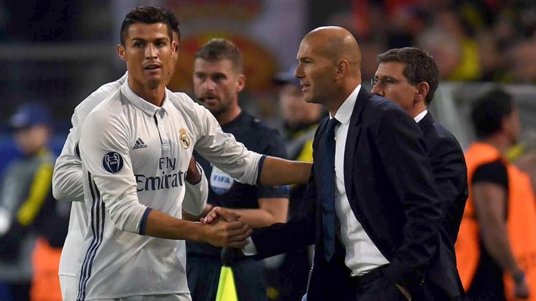 Zidane: Ronaldo, lojtari më i madh në histori të Realit