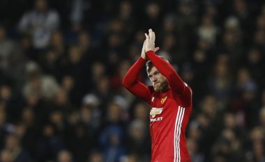 Rooney kalon Unitedin në epërsi (Video)