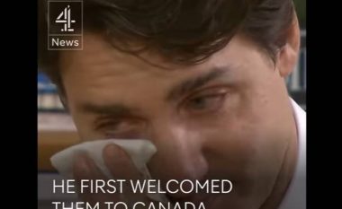 Flet me refugjatët sirianë që erdhën në Kanada, kryeministri shpërthen në lot (Video)