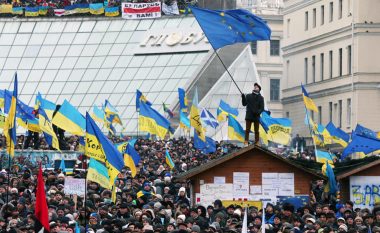 Ukraina zhgënjehet me Serbinë: Kosova do t’ju kthehet si bumerang