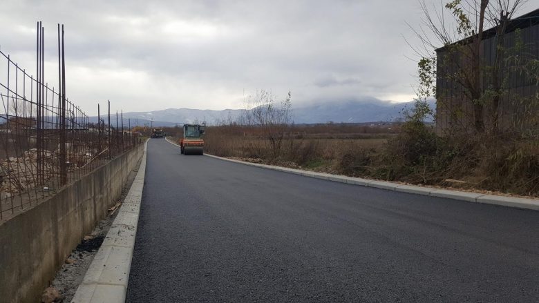 Komuna e Rahovecit vazhdon investimet në infrastrukturën rrugore në fshatin Xërxe
