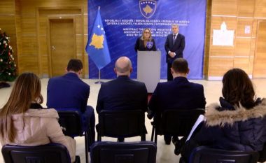 Bajrami: Bien investimet e huaja për shkak të situatës politike në Kosovë