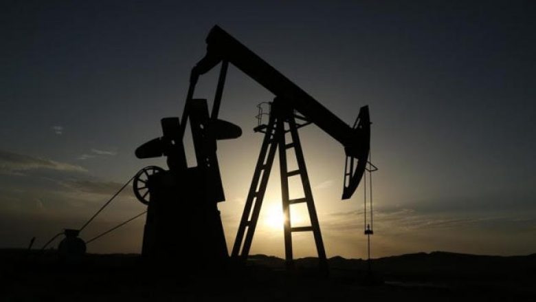 Rënie e çmimeve të naftës në bursat botërore