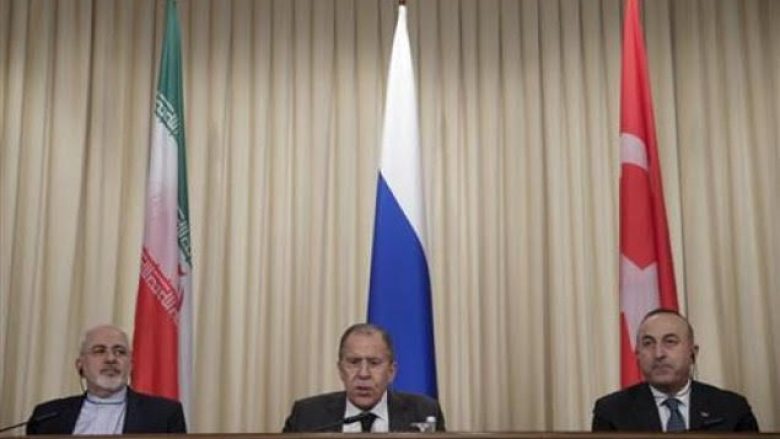 Lavrov: Me Turqinë dhe Iranin do ndihmojmë t’i shpëtojmë jetërat në Aleppo