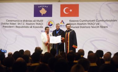 Thaçi nderohet në Turqi me titullin “Doctor Honoris Causa” (Foto)