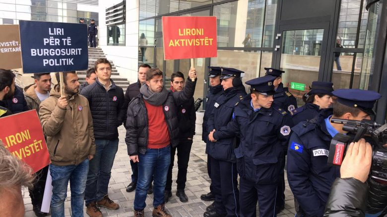 VV kërkon lirimin e aktivistëve: Shteti duhet dhe do të mbajë përgjegjësi për burgosjen e tyre