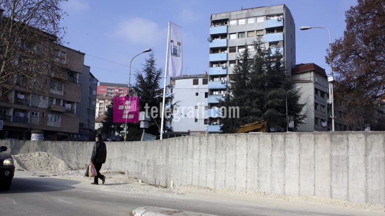 Nis “sharrimi” i murit në Mitrovicë (Video)
