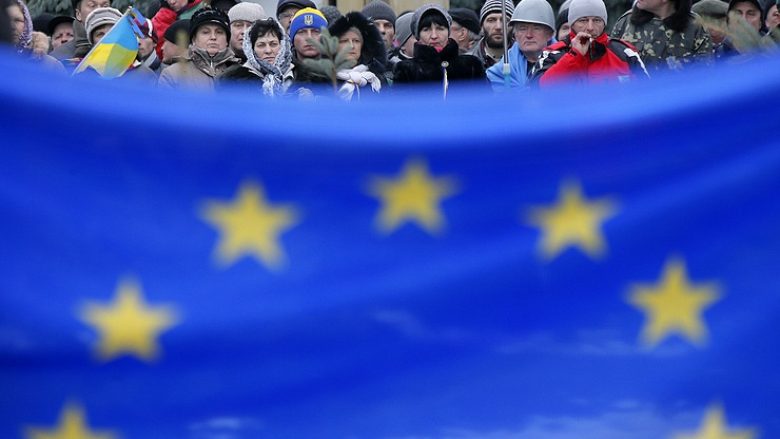 BE zyrtarizon liberalizimin e vizave për Ukrainën dhe Gjeorgjinë