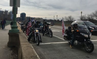 Në Washington mblidhen anëtarë të një shoqate motoçiklistash pro-Trumpit (Foto)