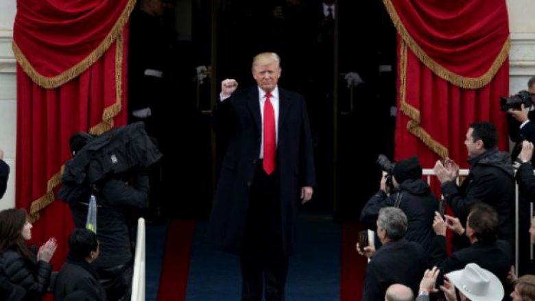 Presidenti Trump: Ky moment u takon amerikanëve