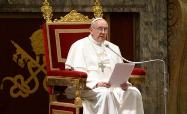 Papa i kërkon Trumpit kujdes për të varfrit
