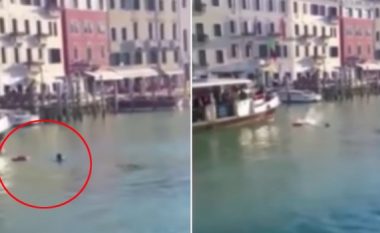 Emigranti afrikan po mbytej në kanalin e Venedikut, derisa kalimtarët e filmonin me telefona, qeshnin dhe bënin komente raciste (Foto/Video, +16)