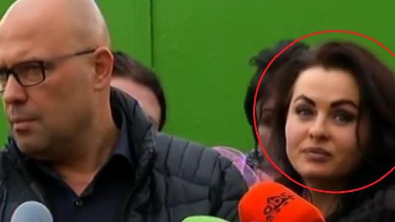 Në Tiranë 9 gra përfituan nga amnistia – kush është “bukuroshja zeshkane” që mori vëmendjen e mediave? (Video)