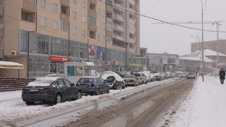 Rrugët në Komunën e Drenasit të kalueshme, në vendbanimet malore ka vështirësi