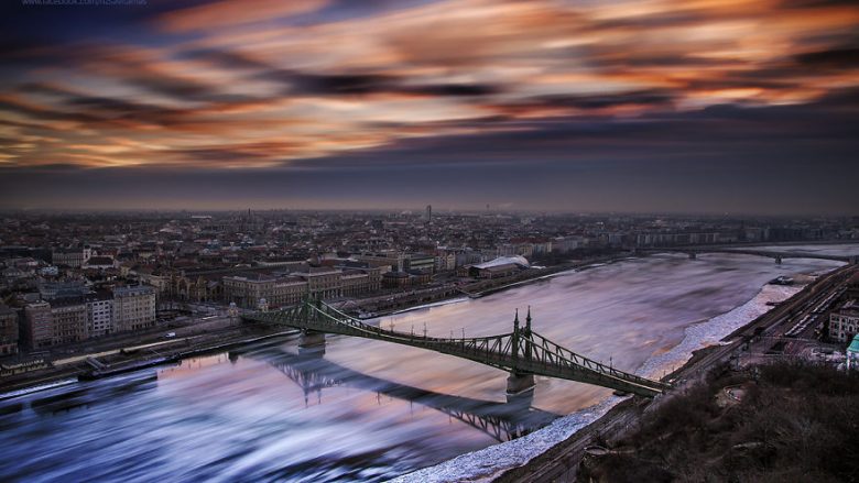 Fotografi të rralla të Danubit të ngrirë (FOTO)