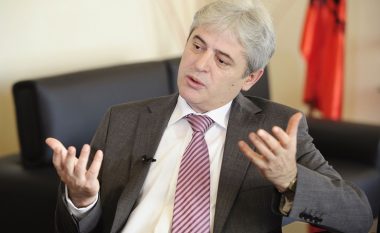 Ahmeti: Çështja e emrit të zgjidhet me kompromis, jo me referendum