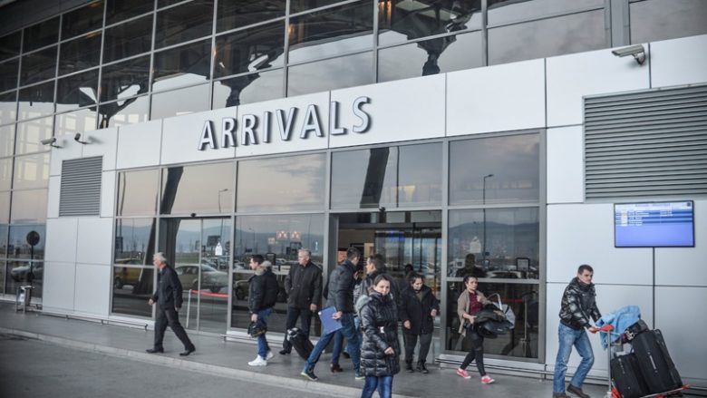 Anulohen tre fluturime në Aeroportin e Prishtinës