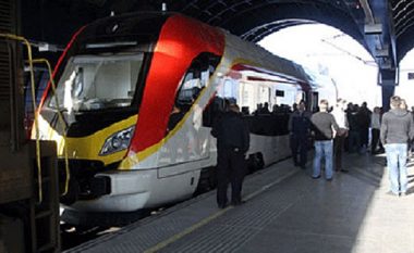 Arrin treni i pestë për udhëtarë për HM Transport