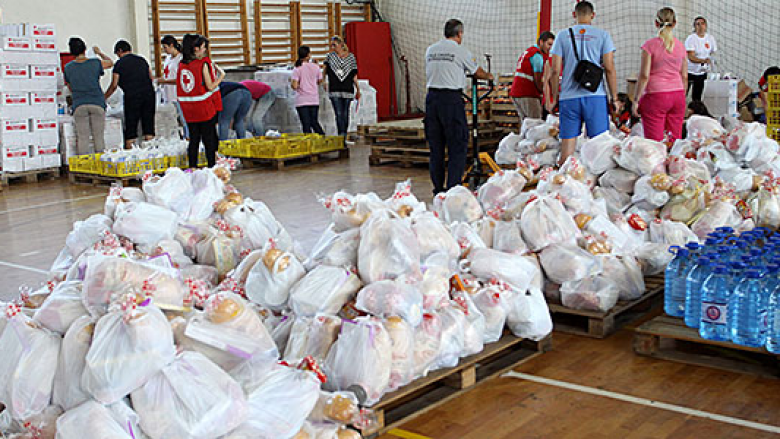 Aktivitete humanitare nga Kryqi i Kuq në Koçan, ndihmohen familjet e rrezikuara