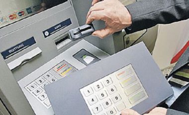 Vëllezërit nga Shkupi vjedhin 76 mijë euro nga kartelat për pagesa nga shtetas të huaj